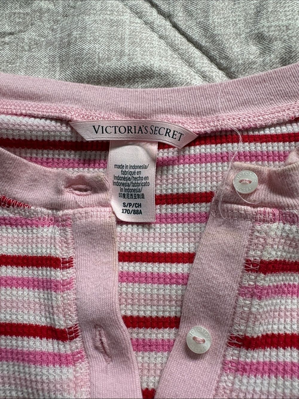 Victoria's Secret Pink and Red Striped Sleep Top & Shorts Set - Picture 4 of 5